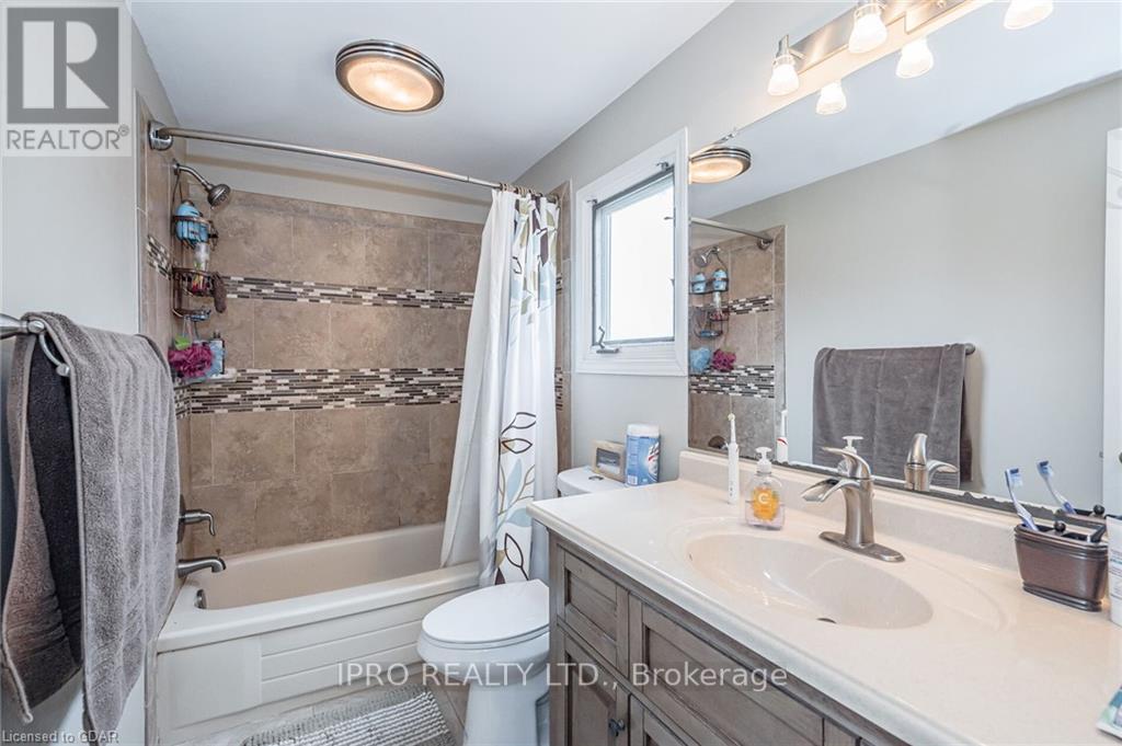 5 HAVENWOOD CRT