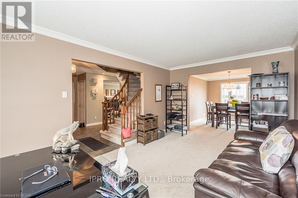 5 HAVENWOOD CRT
