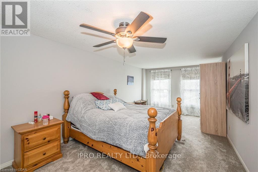 5 HAVENWOOD CRT
