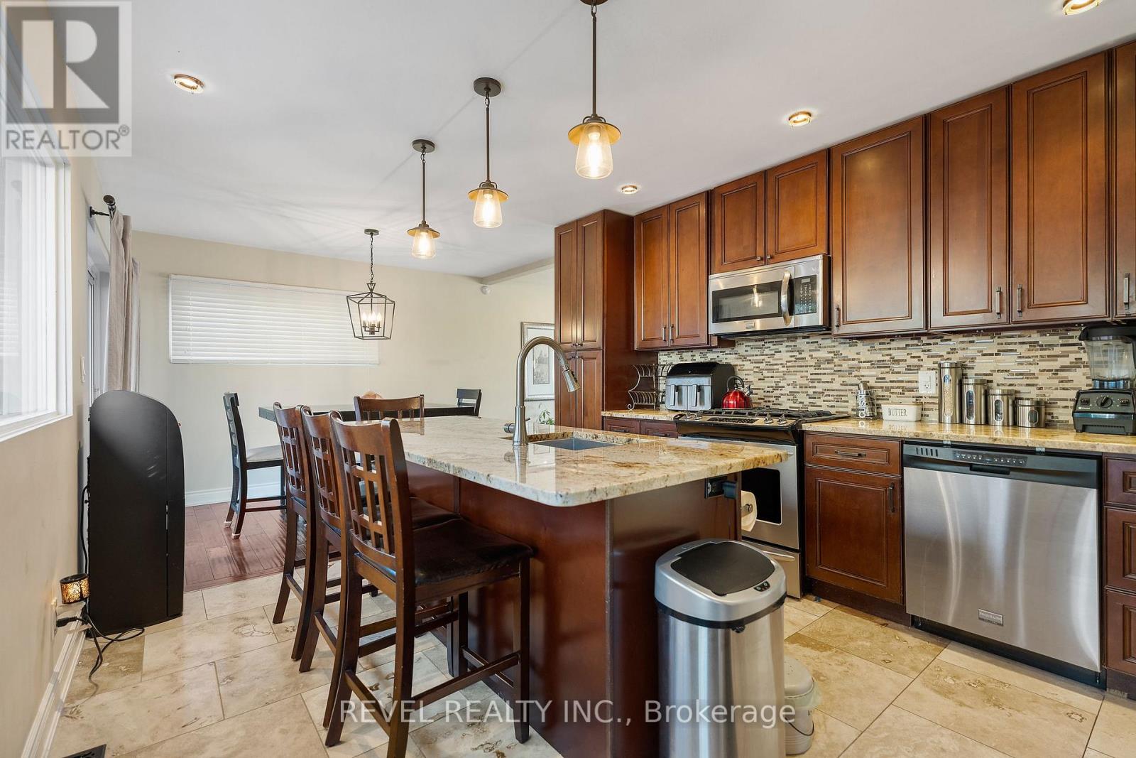 17 BATTLEFIELD DR