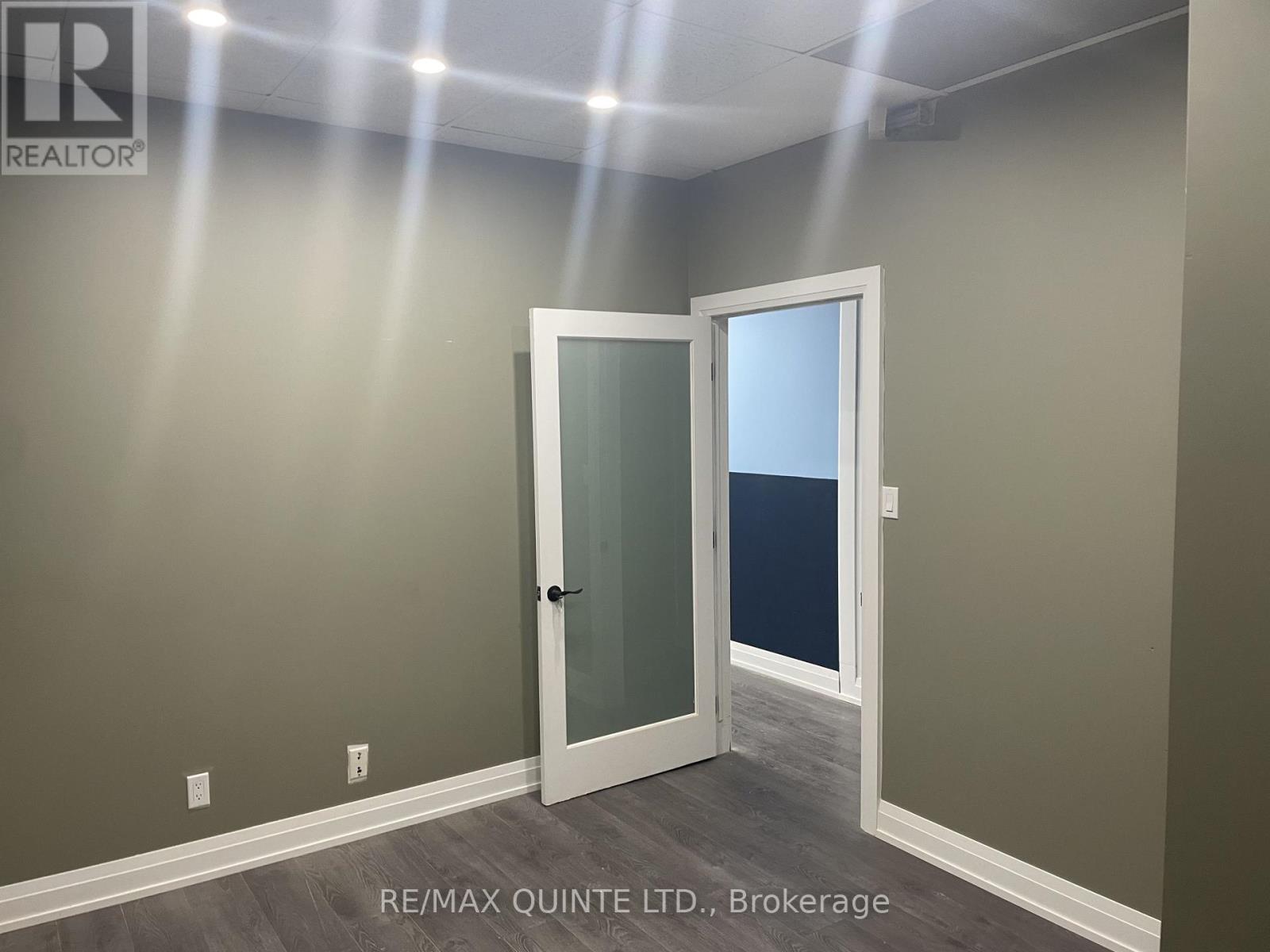 #203 -308 NORTH FRONT ST, #203