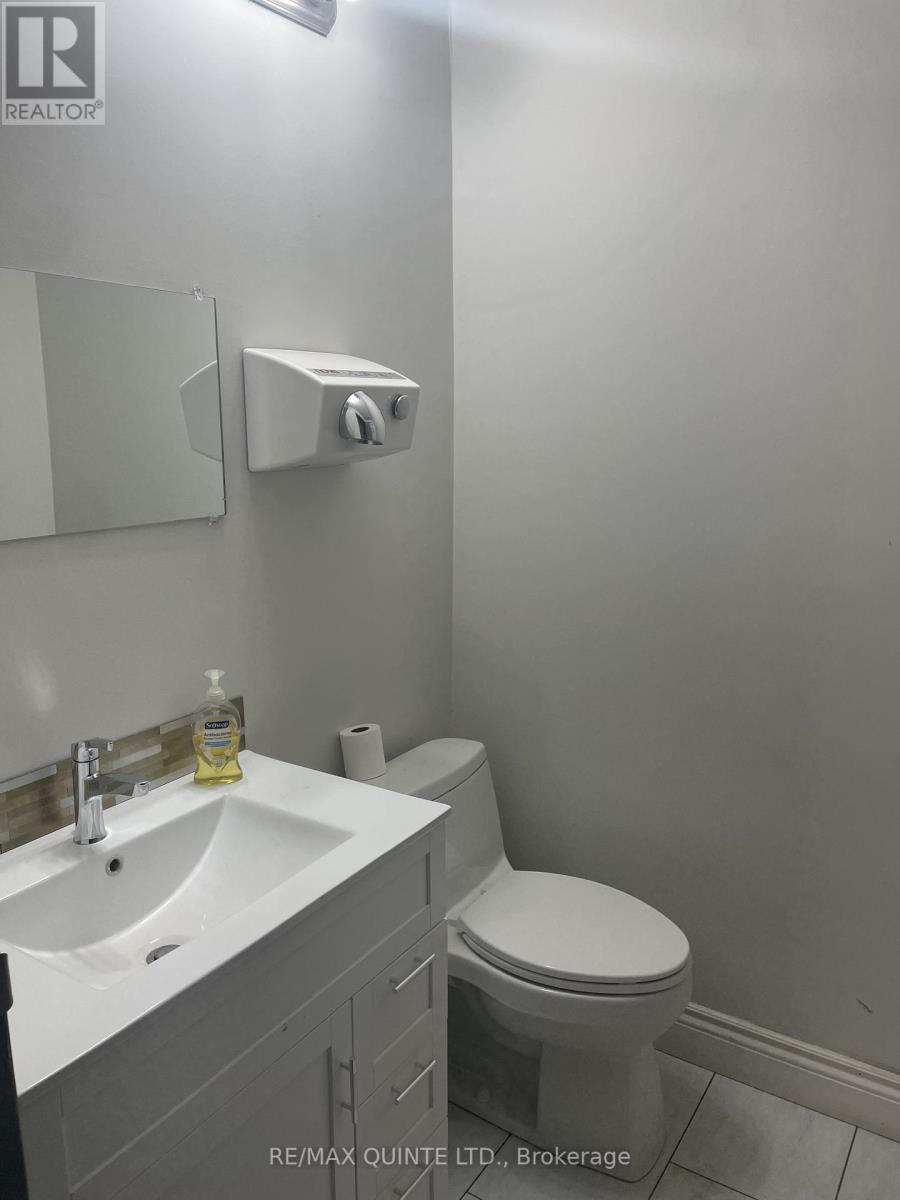 #203 -308 NORTH FRONT ST, #203