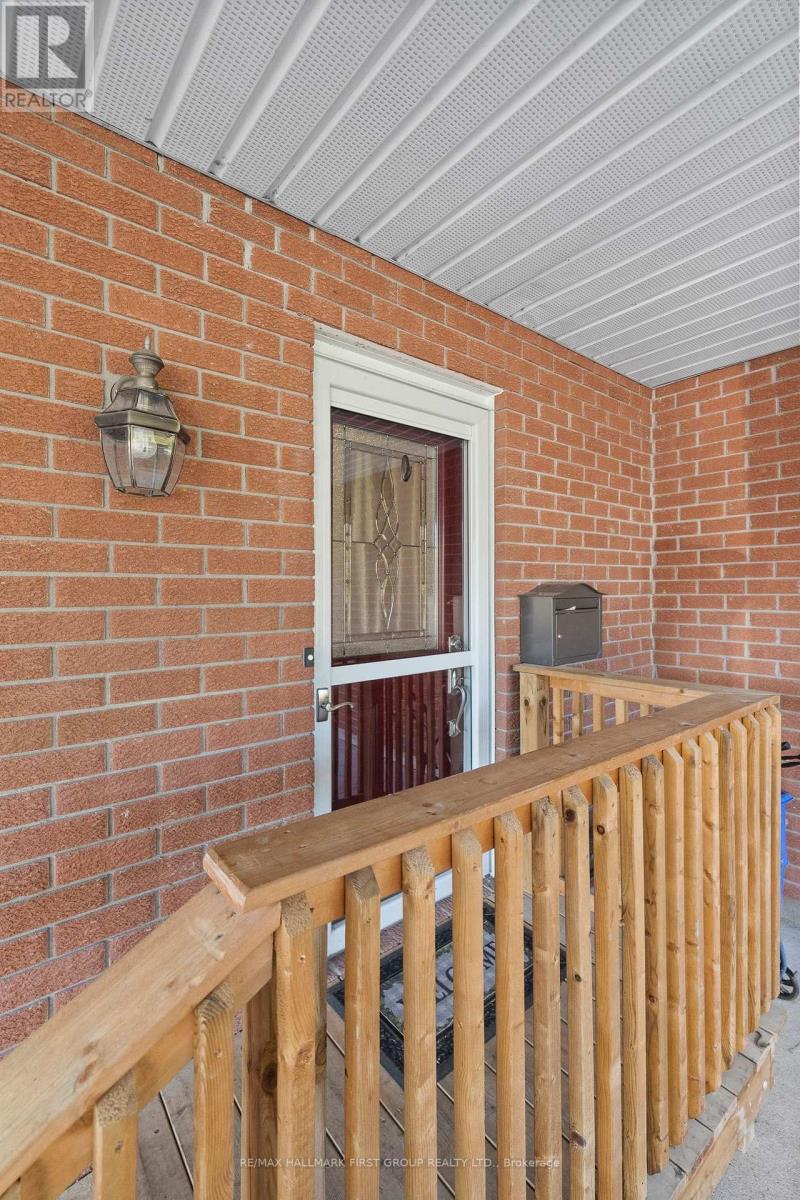 7 BLAKE ST
