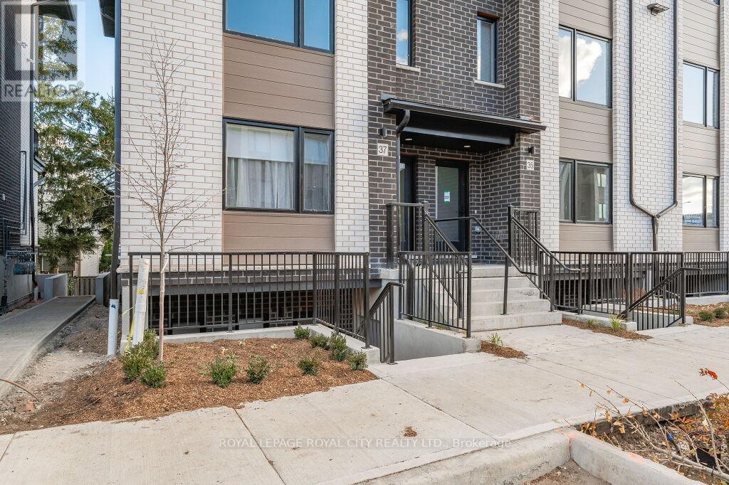 #A -39 LILY LANE, #A