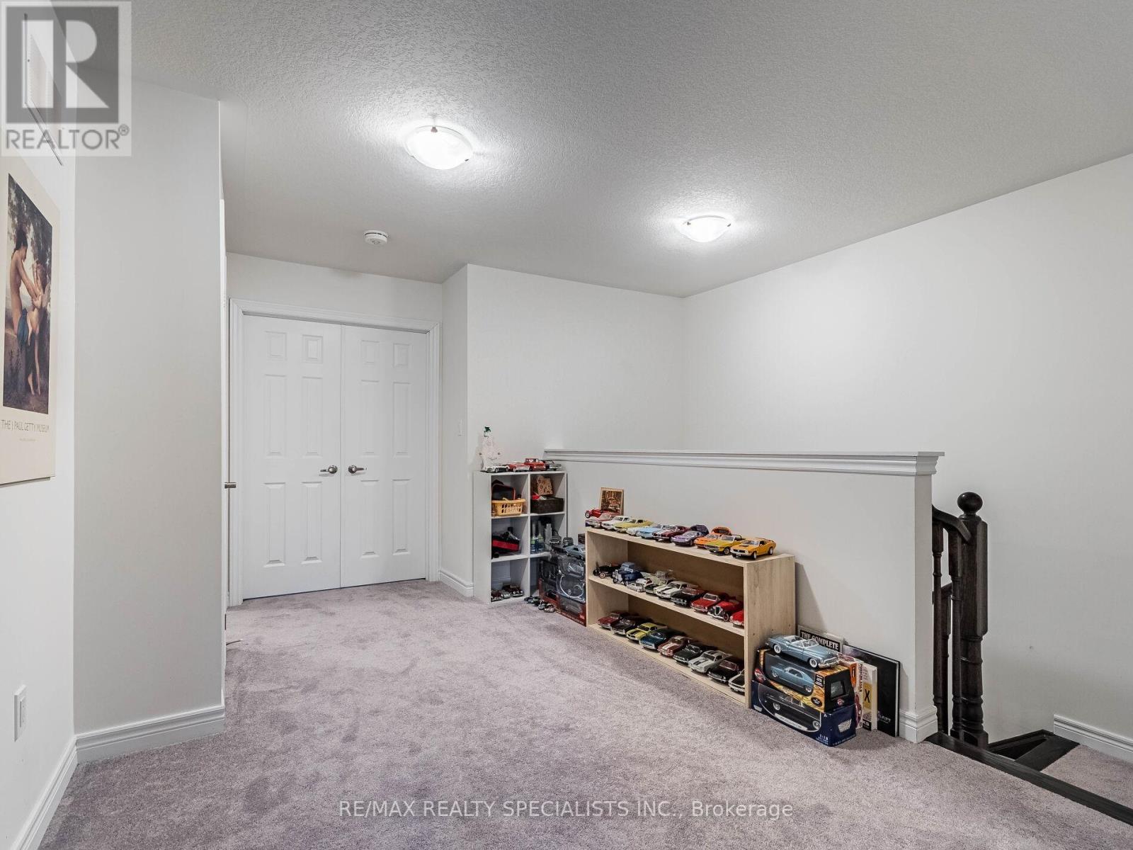 #104 -166 DEERPATH DR, #104