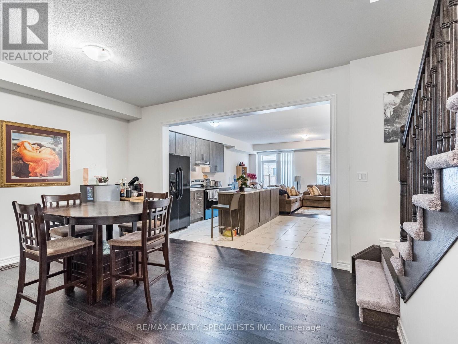 #104 -166 DEERPATH DR, #104
