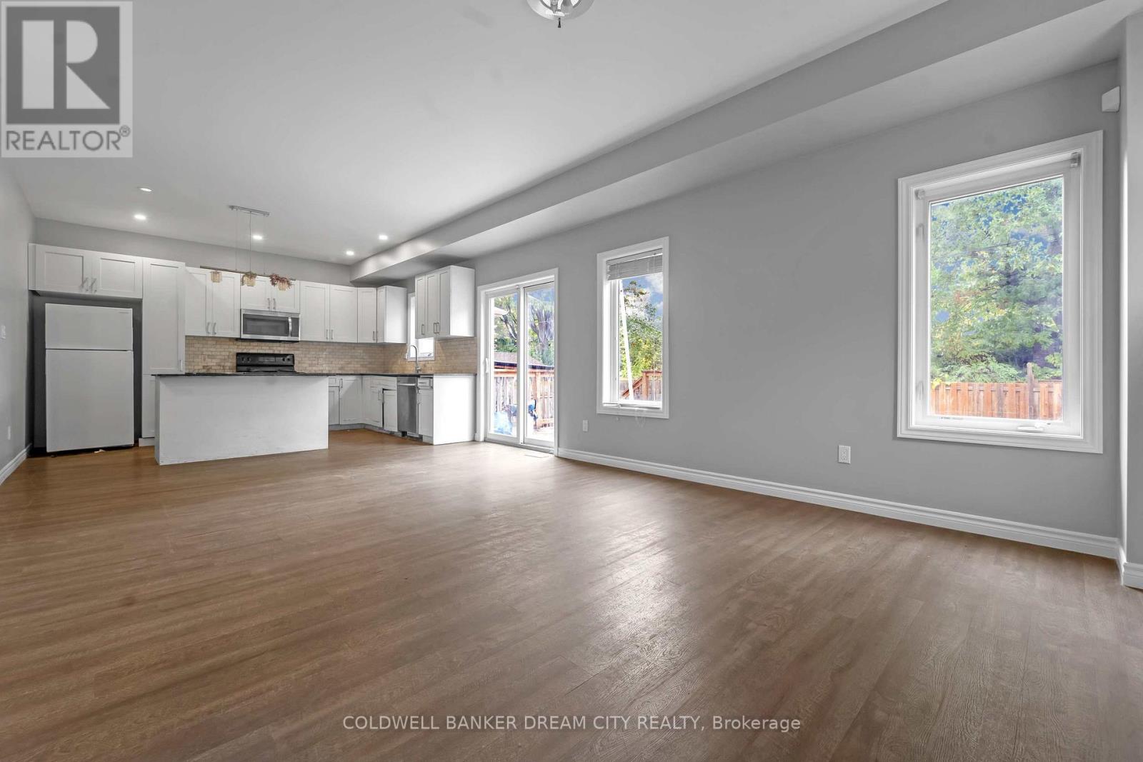 57 BROOKLYNE RD W