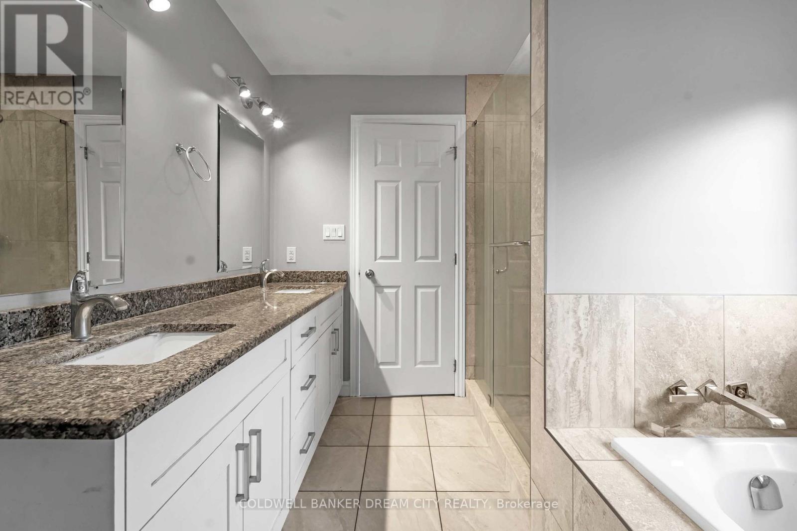 57 BROOKLYNE RD W