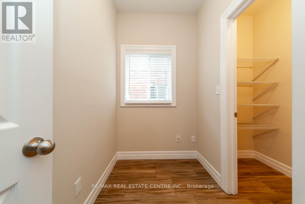153 GREEN GATE BLVD
