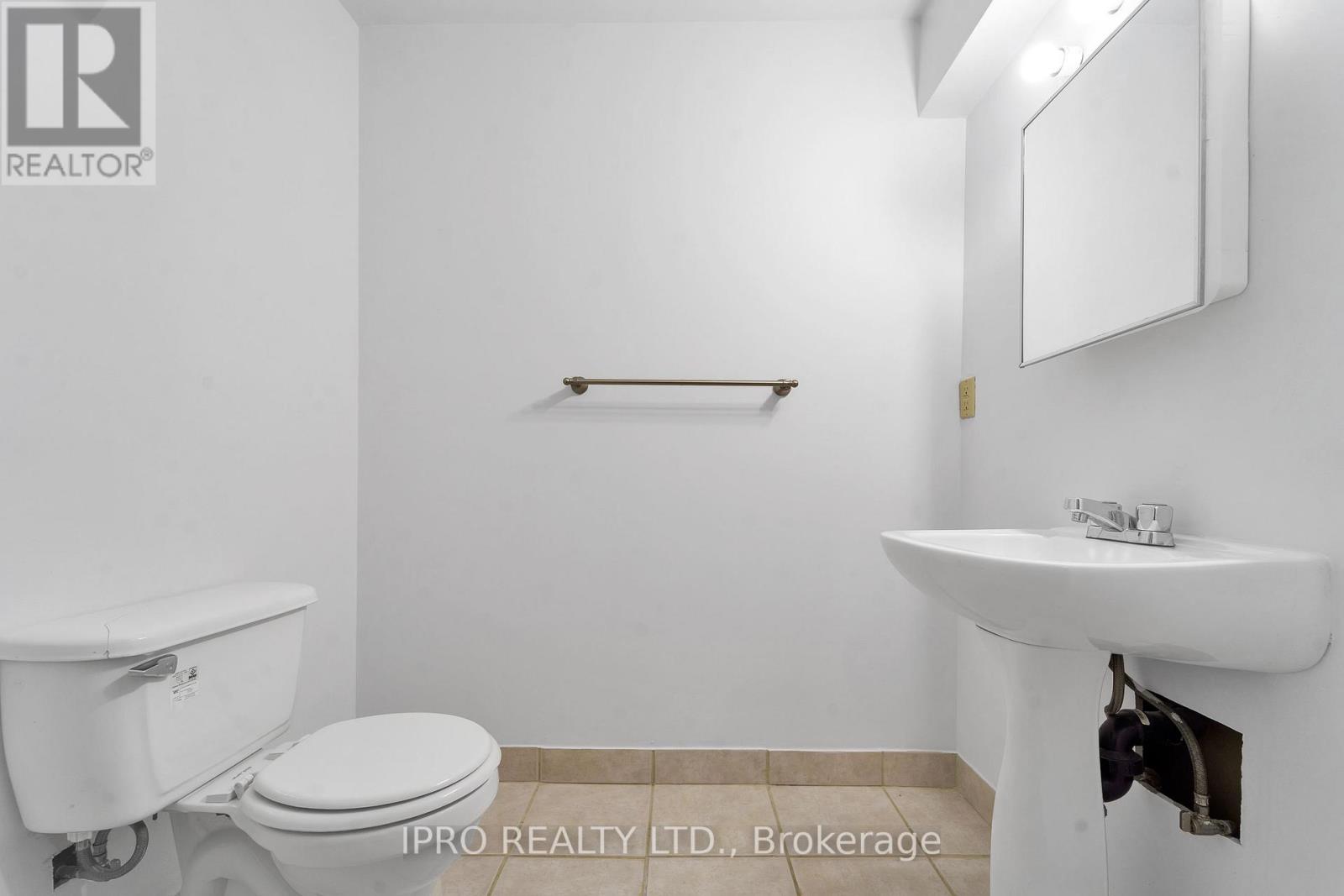 22 TIMBERLANE CRES