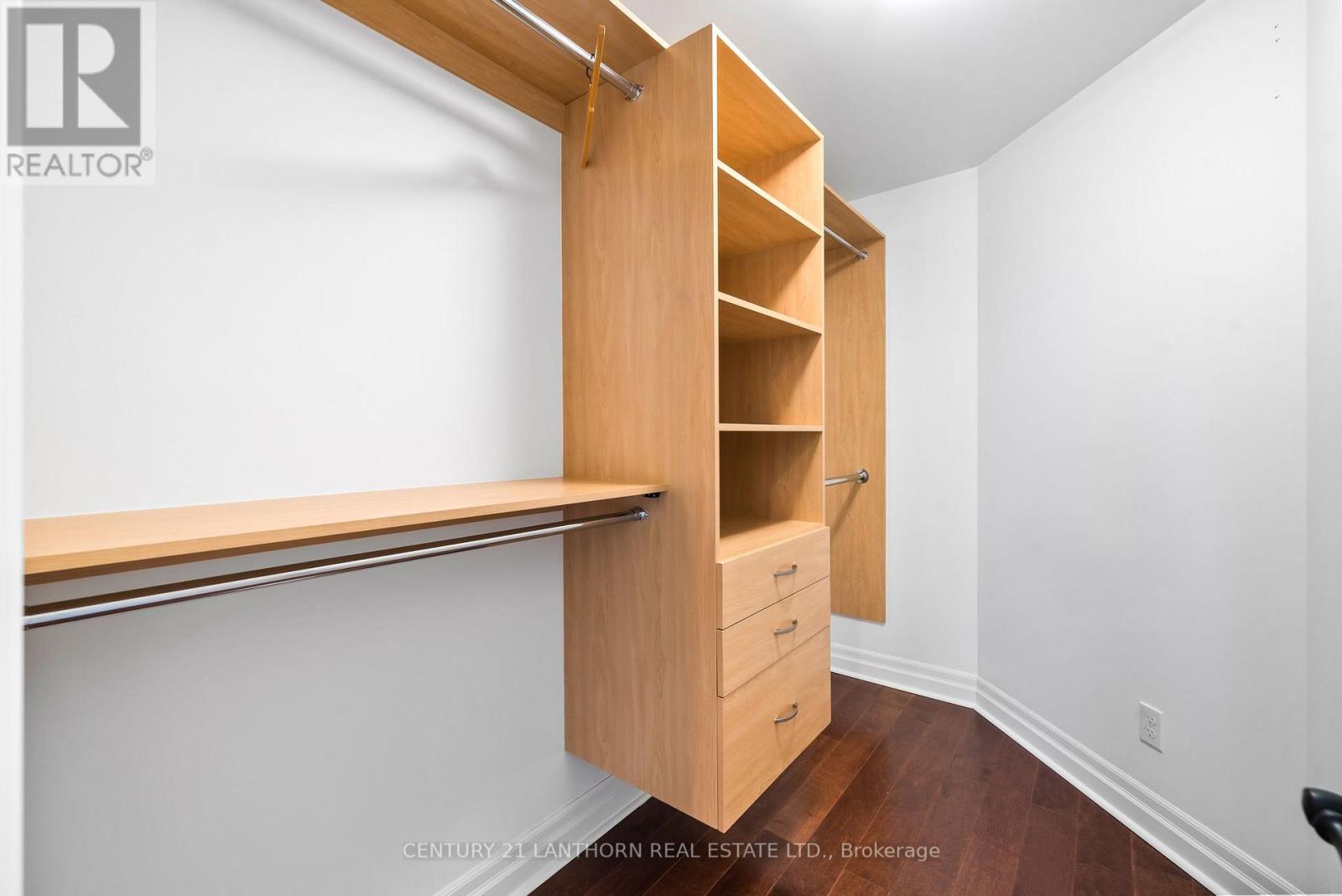 #37 -24 S. CHURCH ST, #37