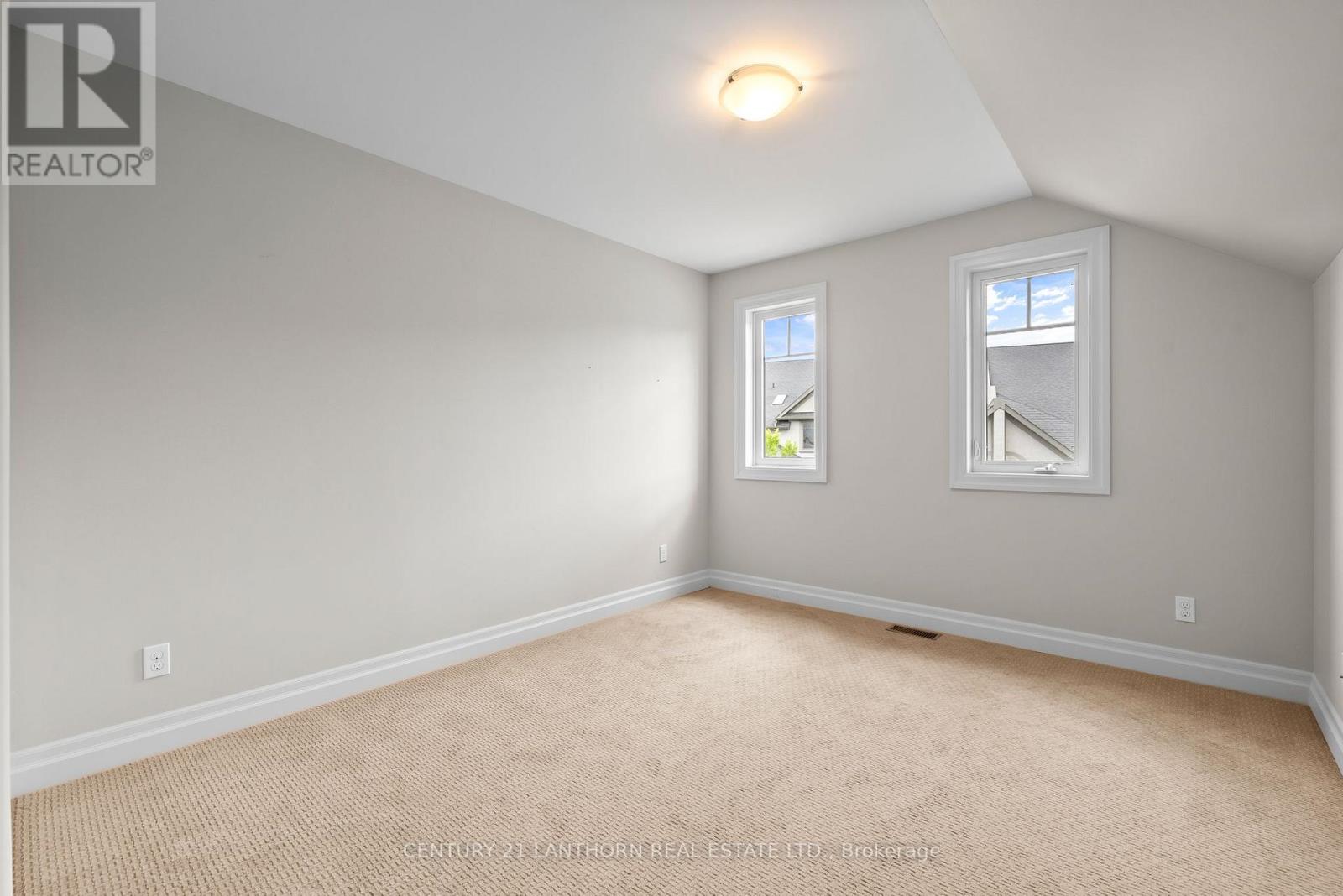 #37 -24 S. CHURCH ST, #37