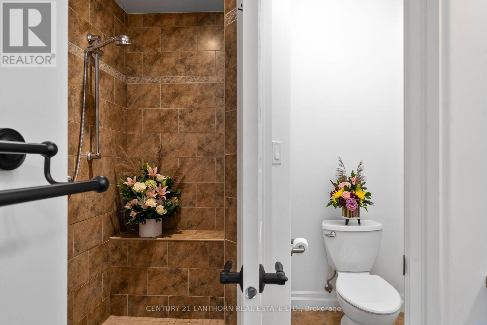 #37 -24 S. CHURCH ST, #37