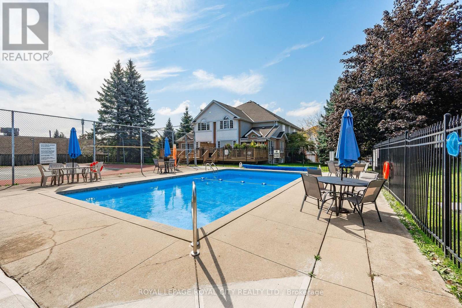 #33 -941 GORDON ST
