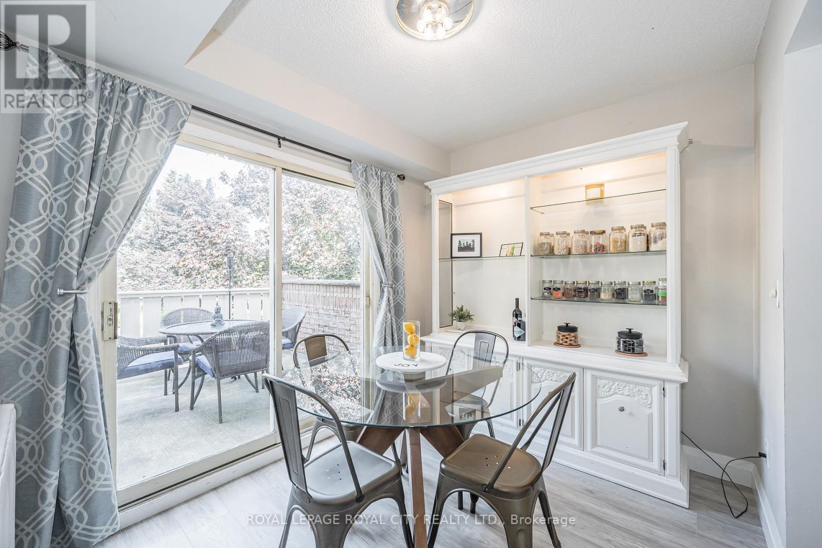 #33 -941 GORDON ST