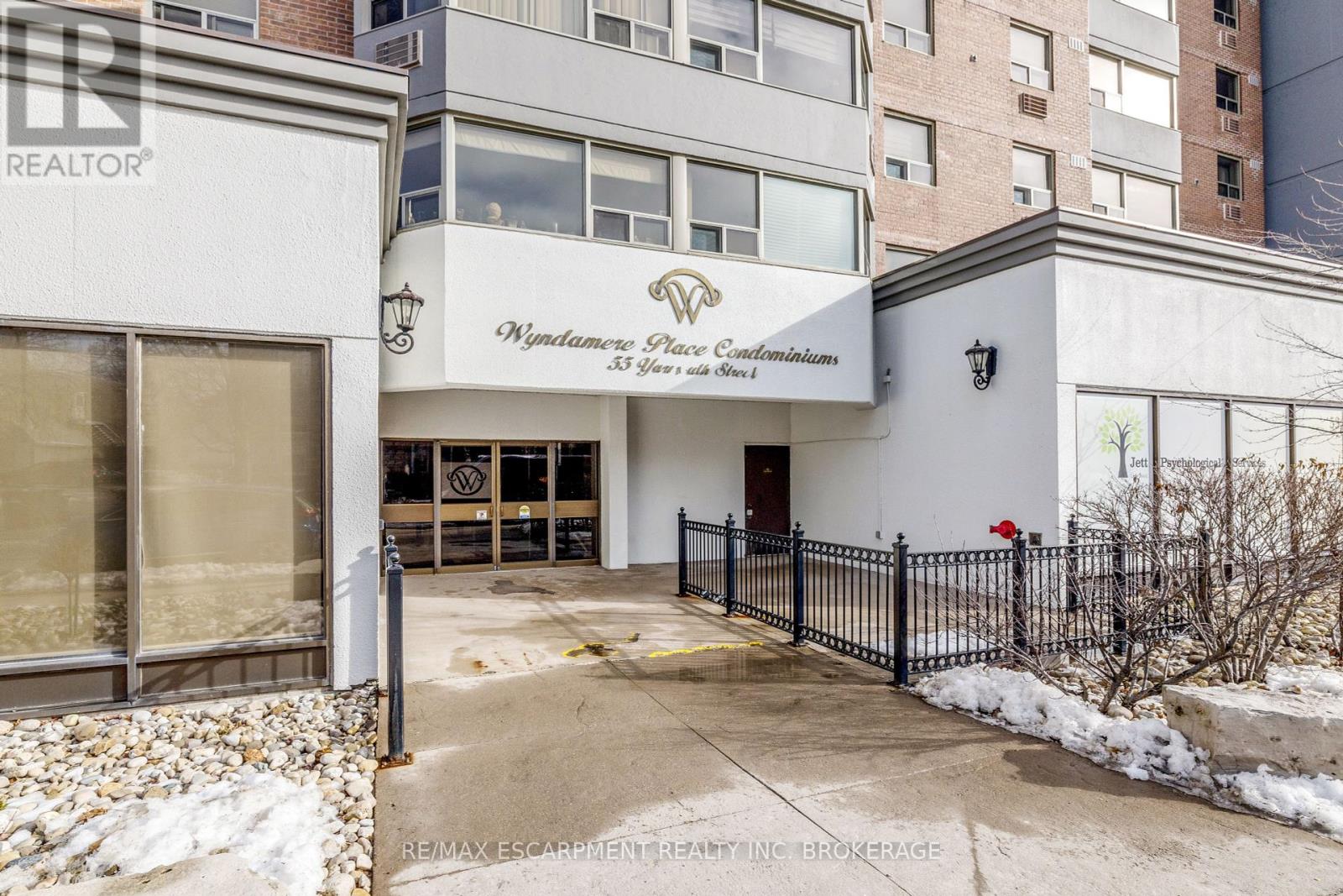 #307 -55 YARMOUTH ST, #307