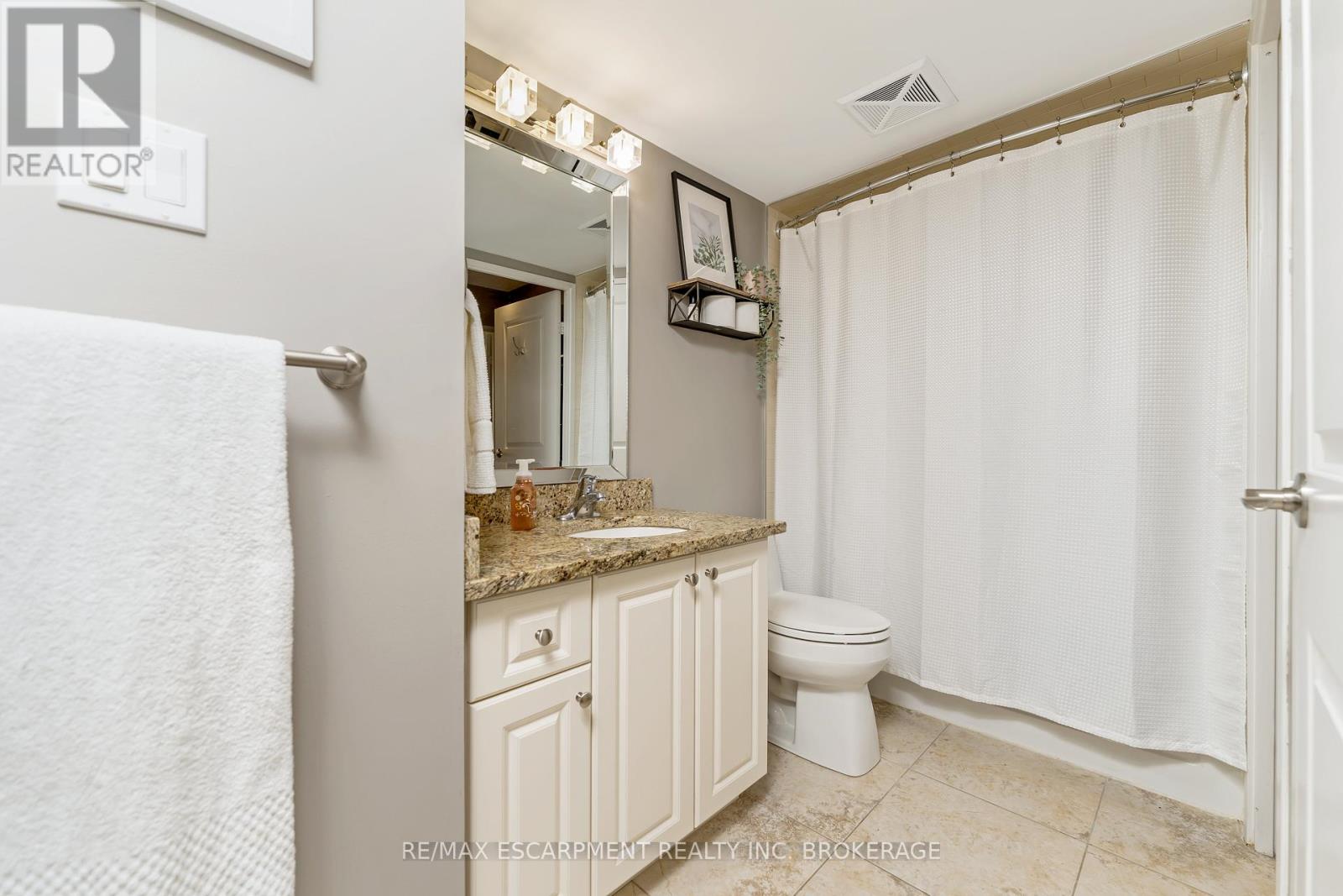 #307 -55 YARMOUTH ST, #307