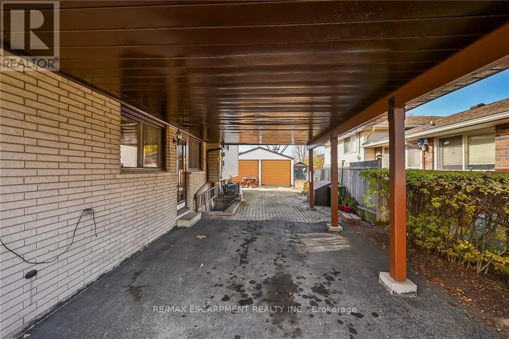 135 NASH RD N