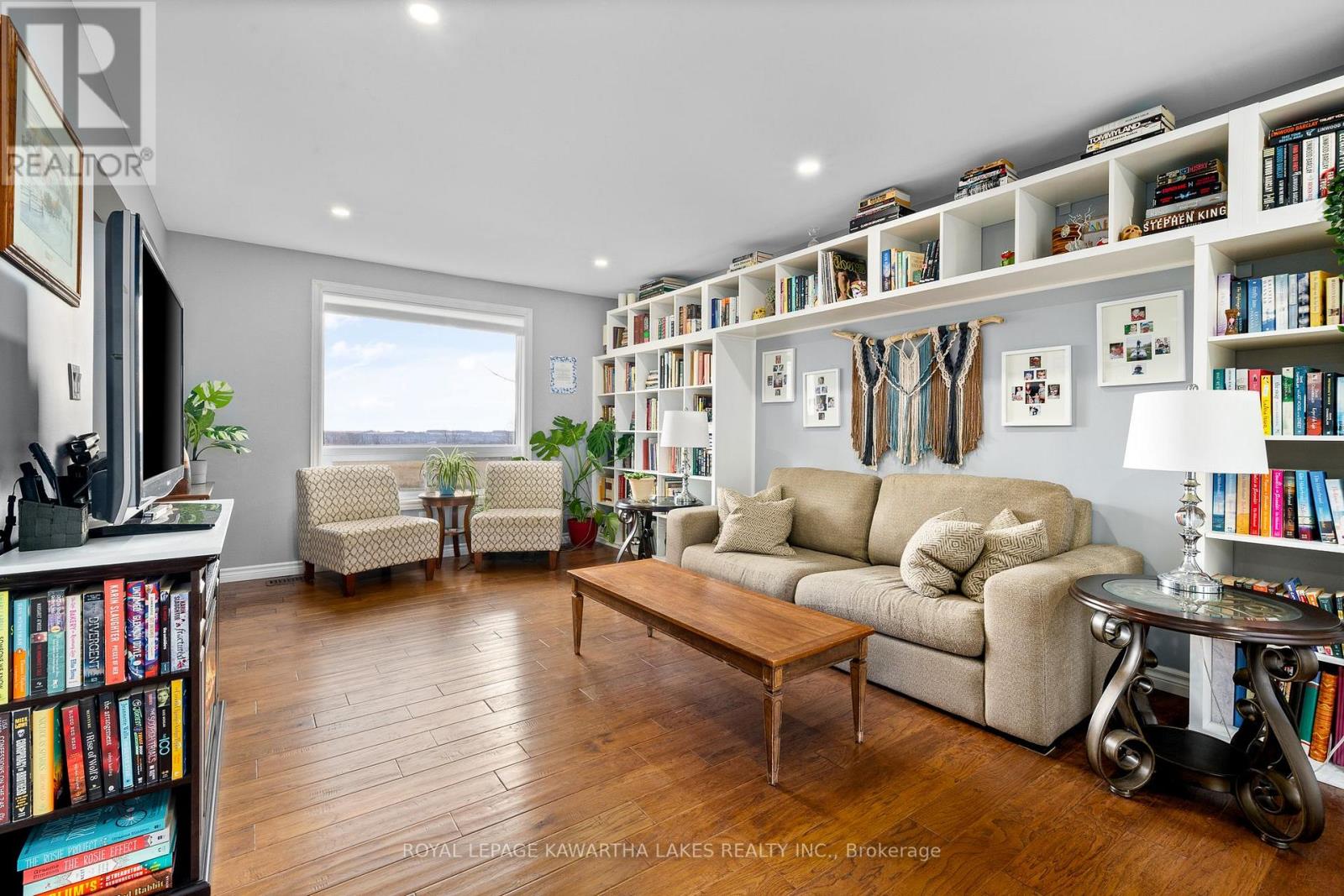 1086 HAYES LINE