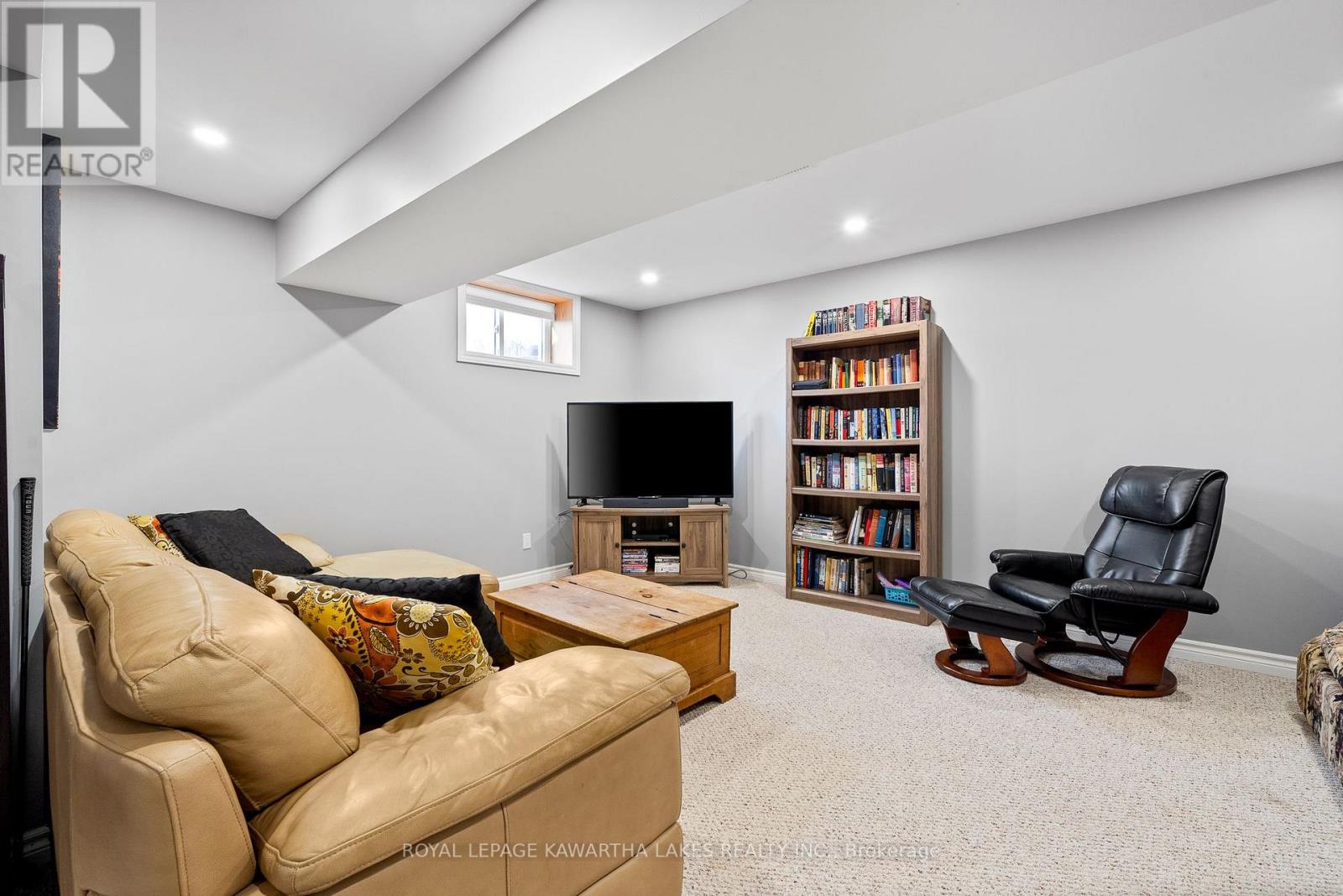 1086 HAYES LINE