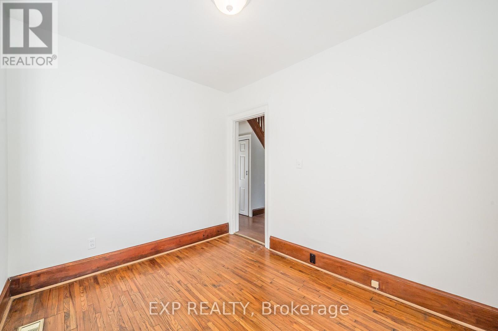12 WALTER ST