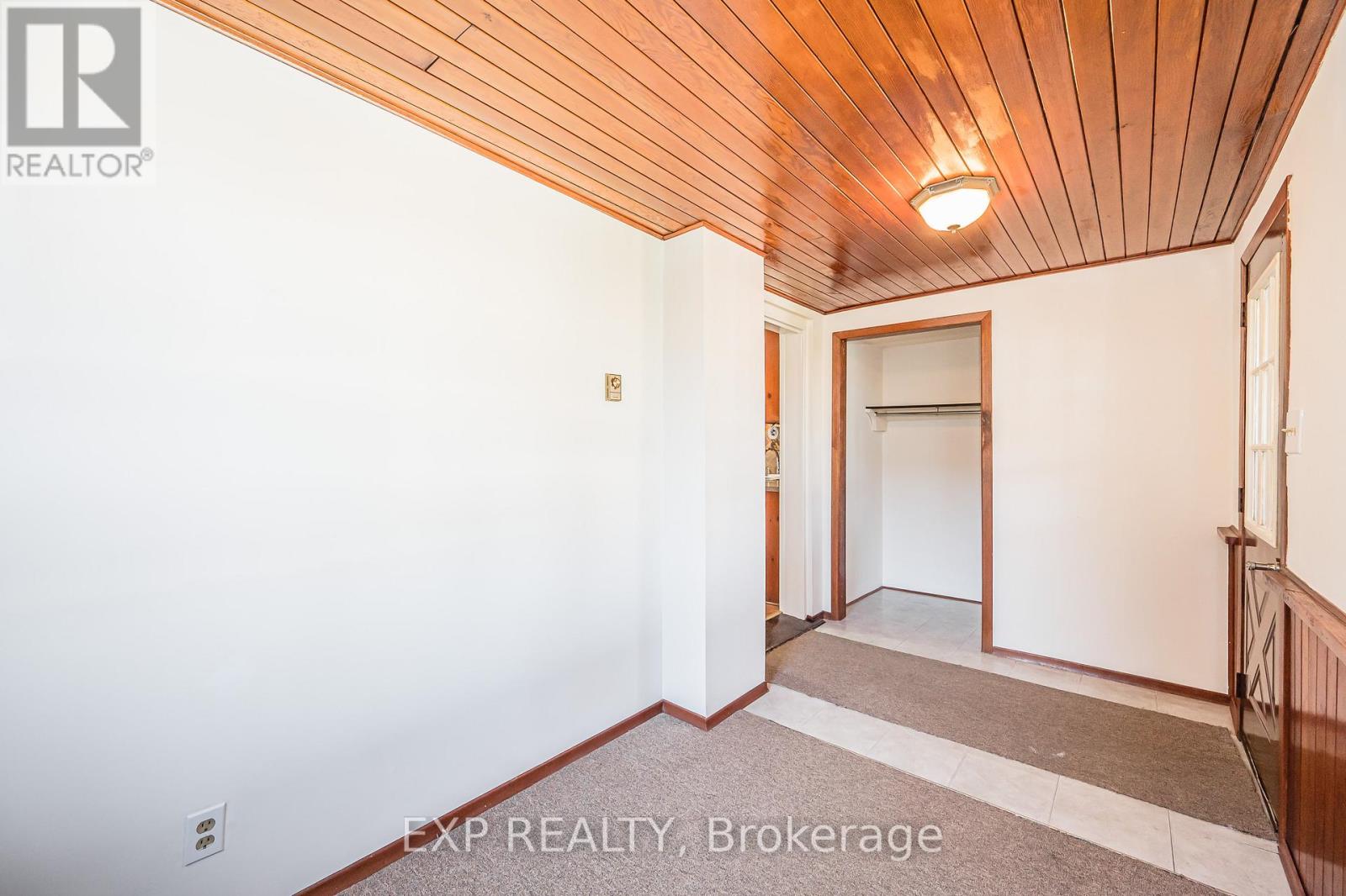 12 WALTER ST
