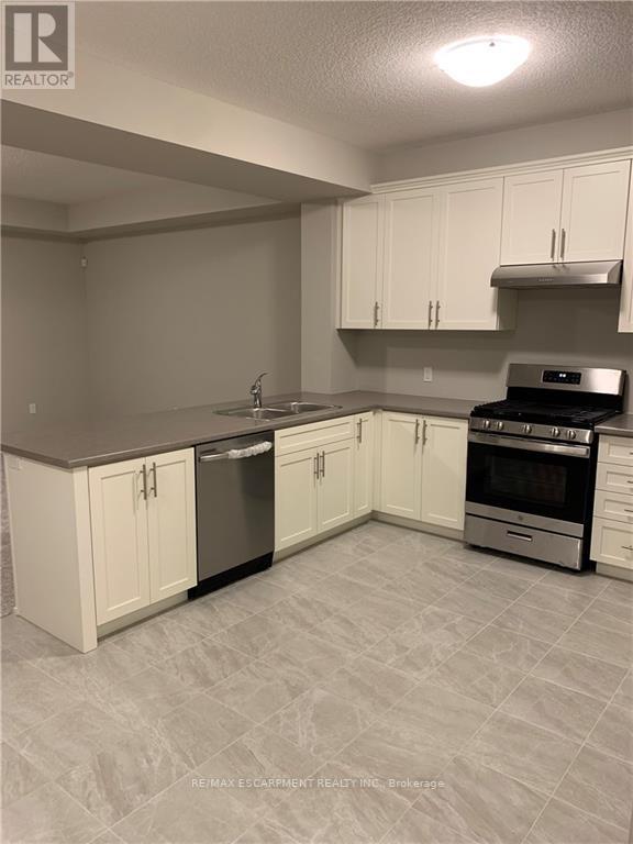34 ZOE LANE S