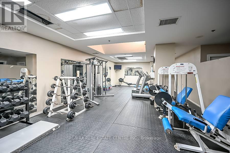#714 -135 JAMES ST S, #714