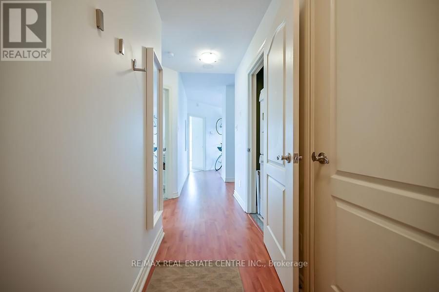 #714 -135 JAMES ST S, #714