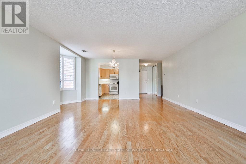 #201 -5 OGILVIE ST, #201
