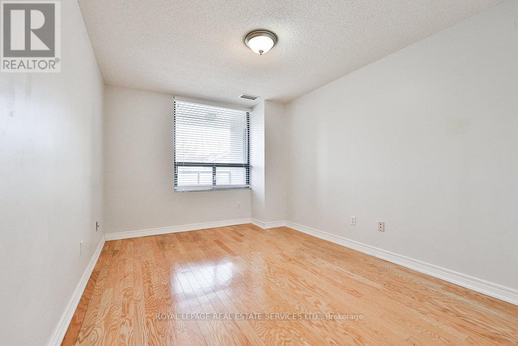 #201 -5 OGILVIE ST, #201