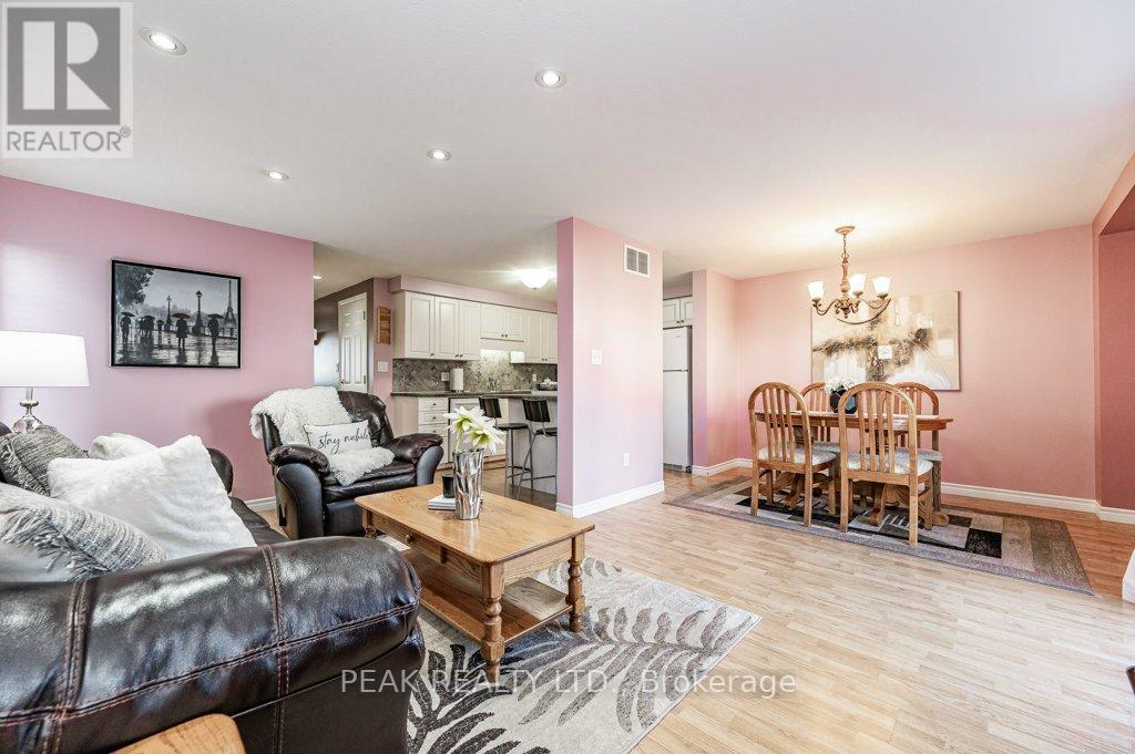 92 FOXGLOVE CRES