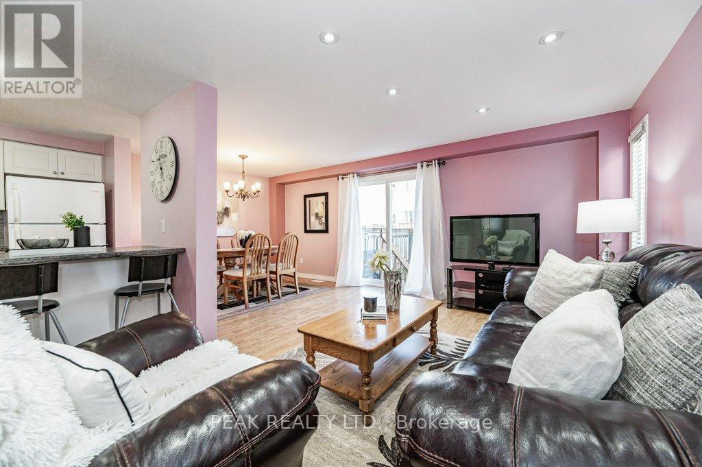 92 FOXGLOVE CRES
