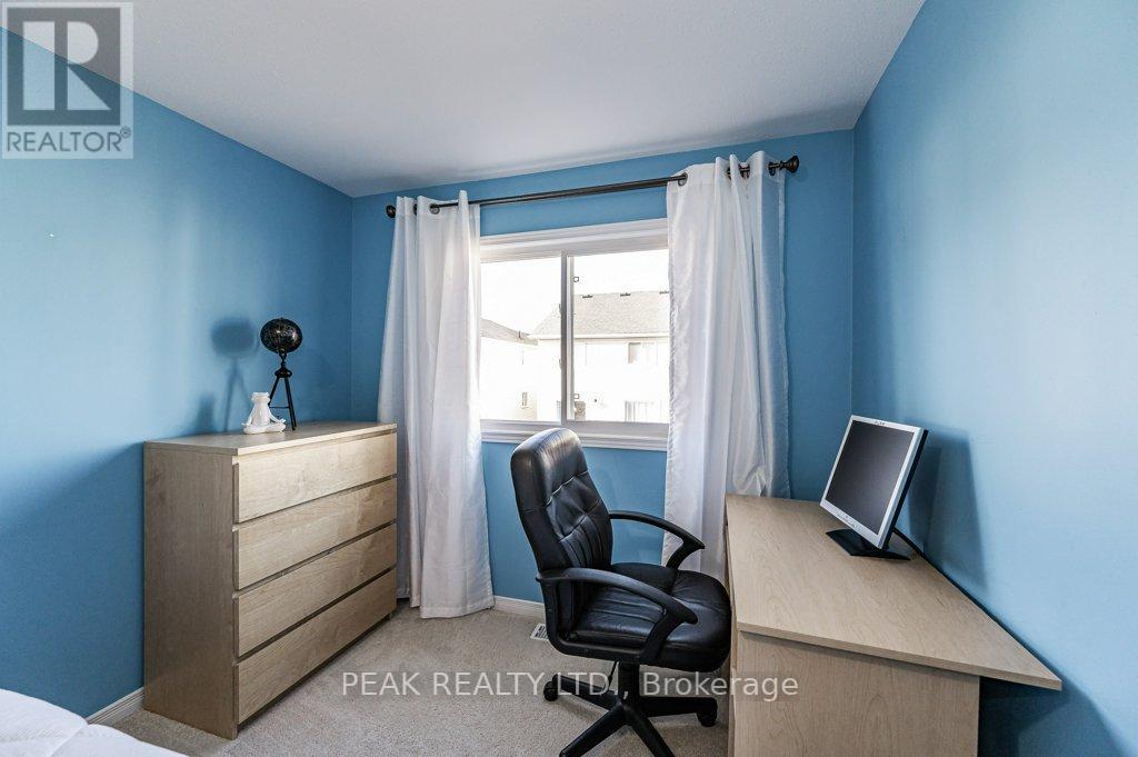 92 FOXGLOVE CRES