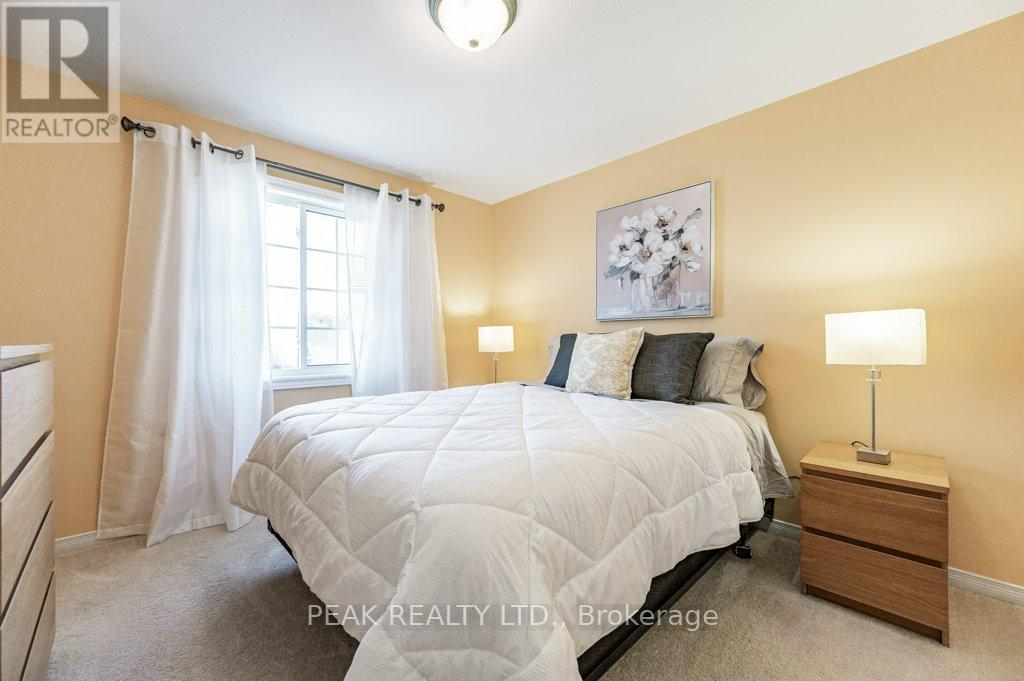 92 FOXGLOVE CRES