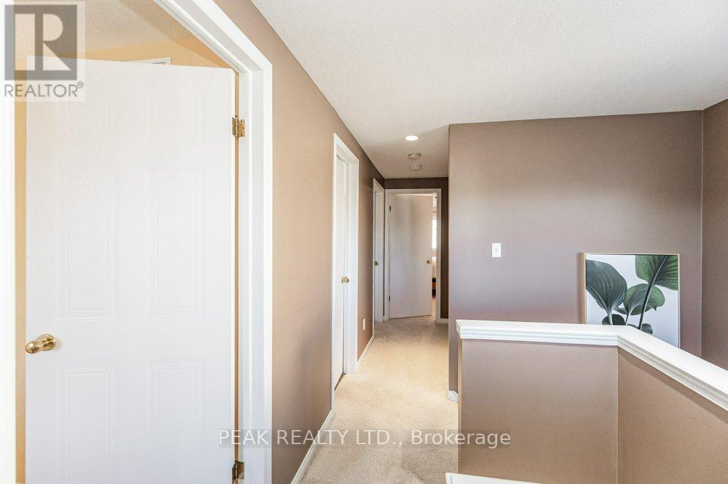 92 FOXGLOVE CRES