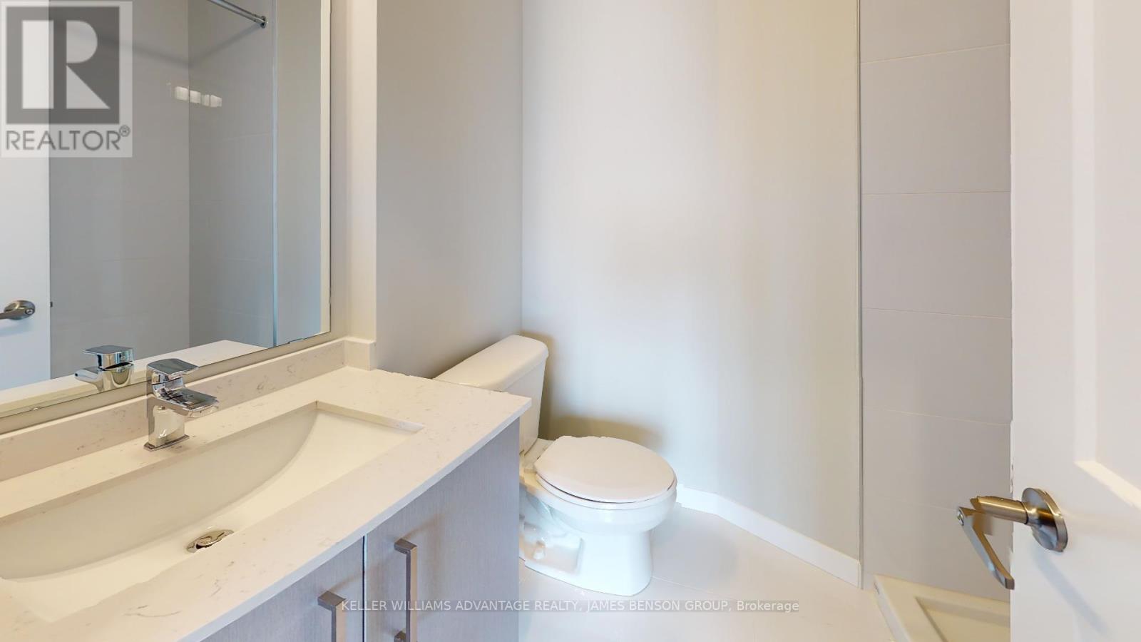 #1611 -15 QUEEN ST S, #1611