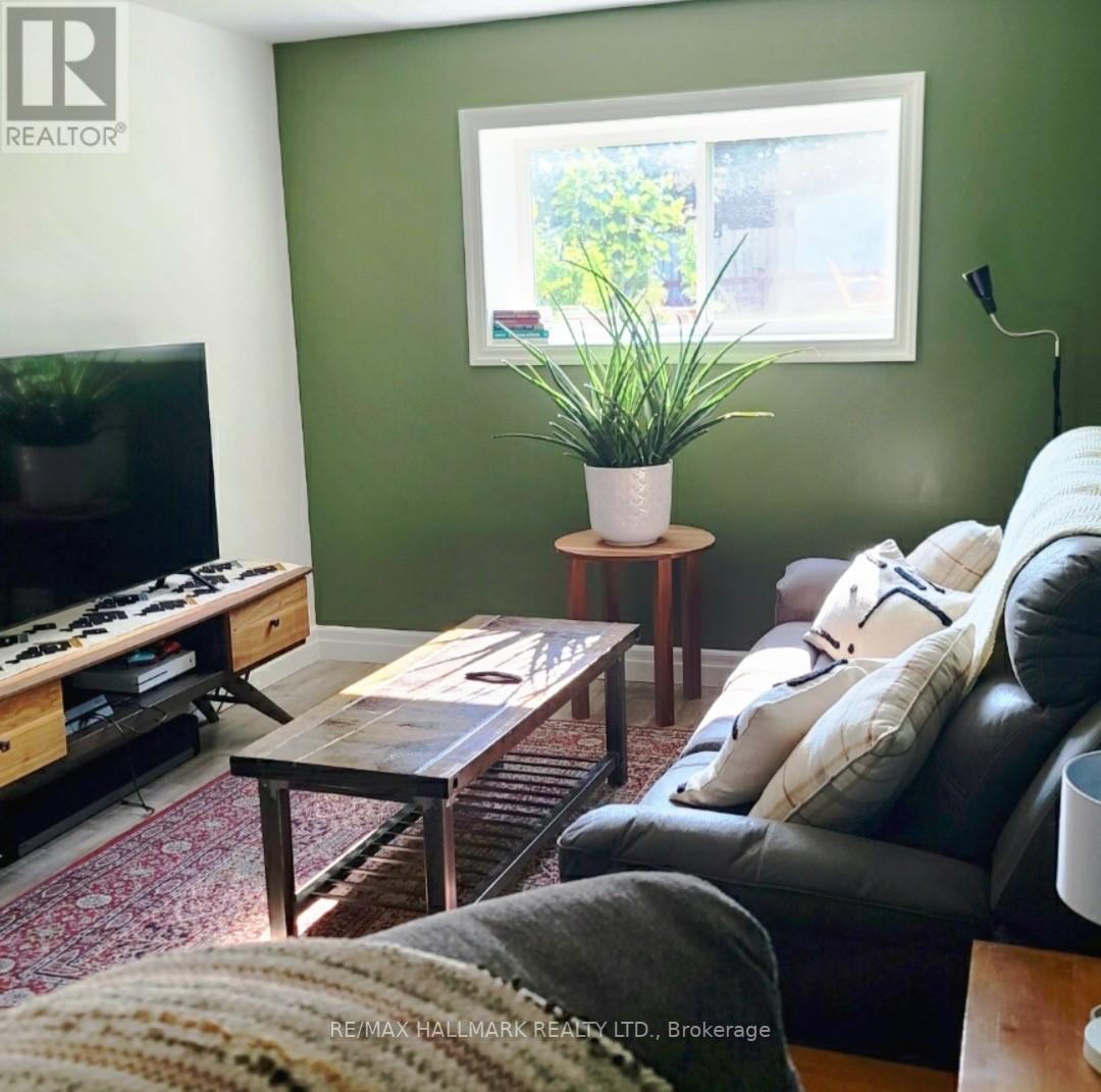 #LOWER -9B LAKE ST, #Lower