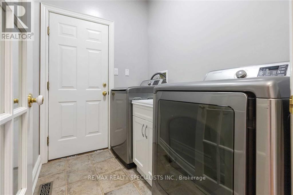 83 JASMINE DR