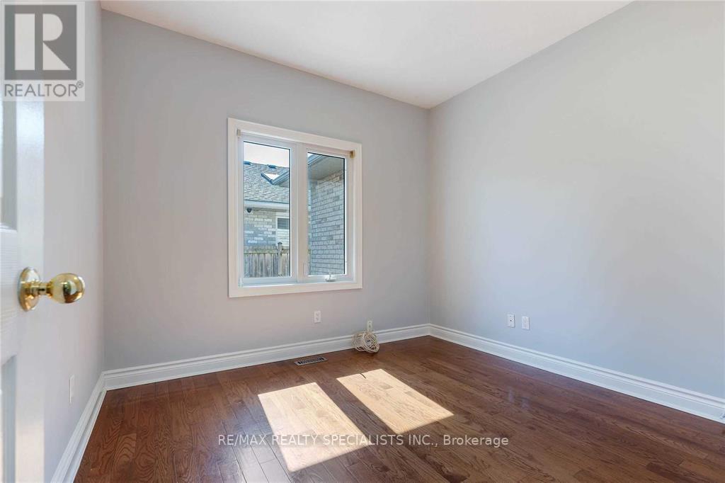 83 JASMINE DR
