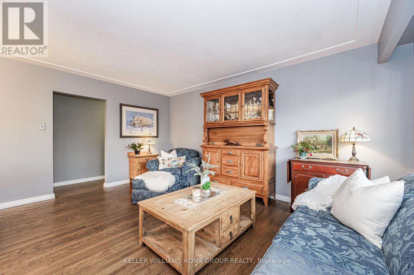 24 EASTVIEW RD
