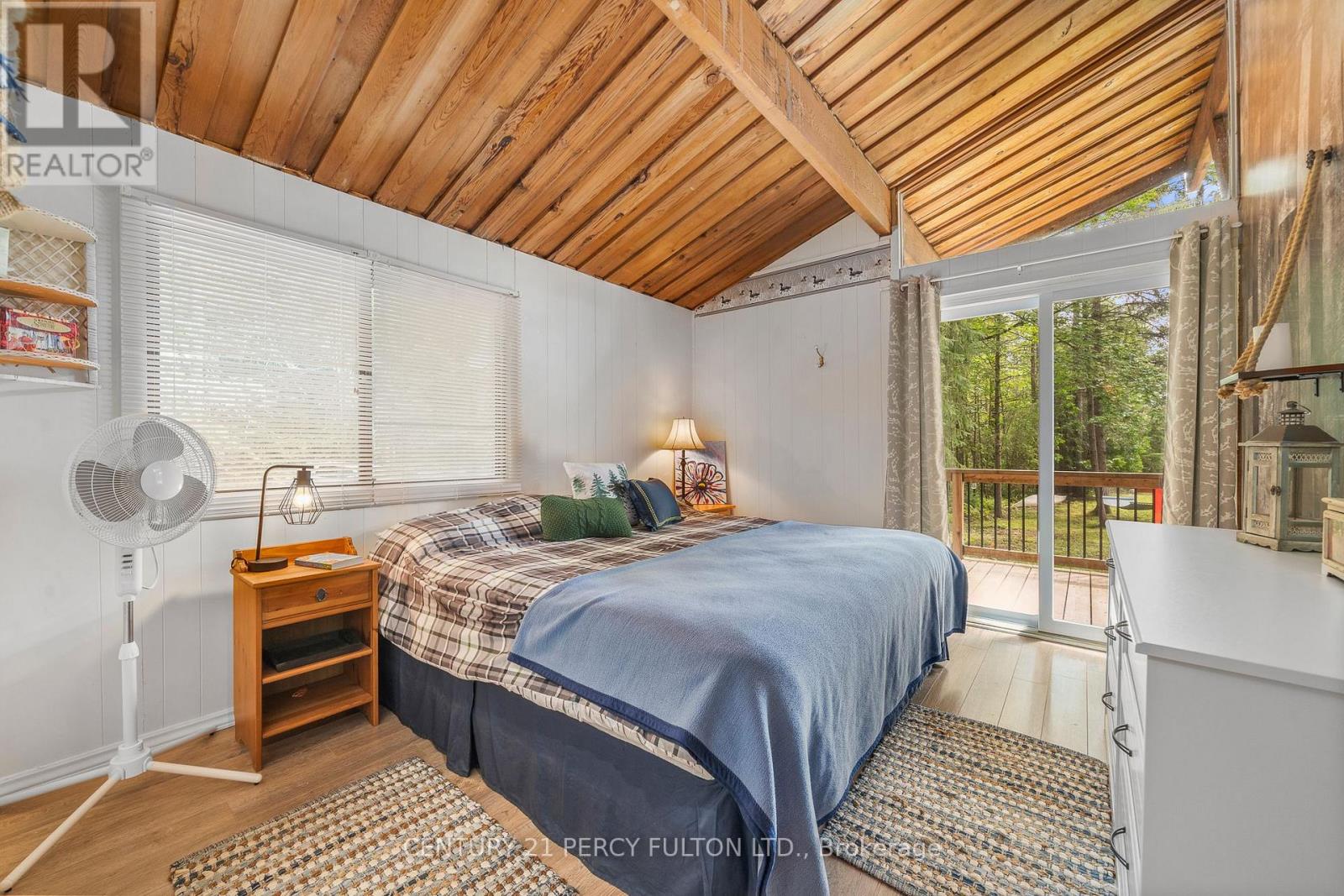 5 CAMELOT PL