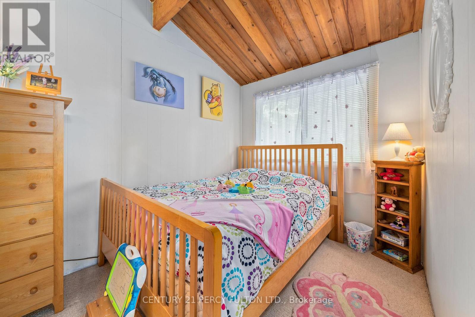 5 CAMELOT PL