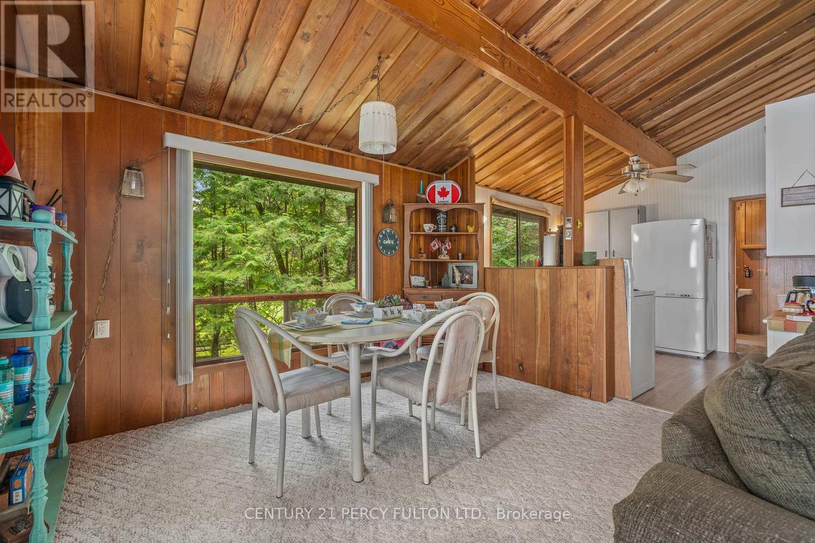 5 CAMELOT PL