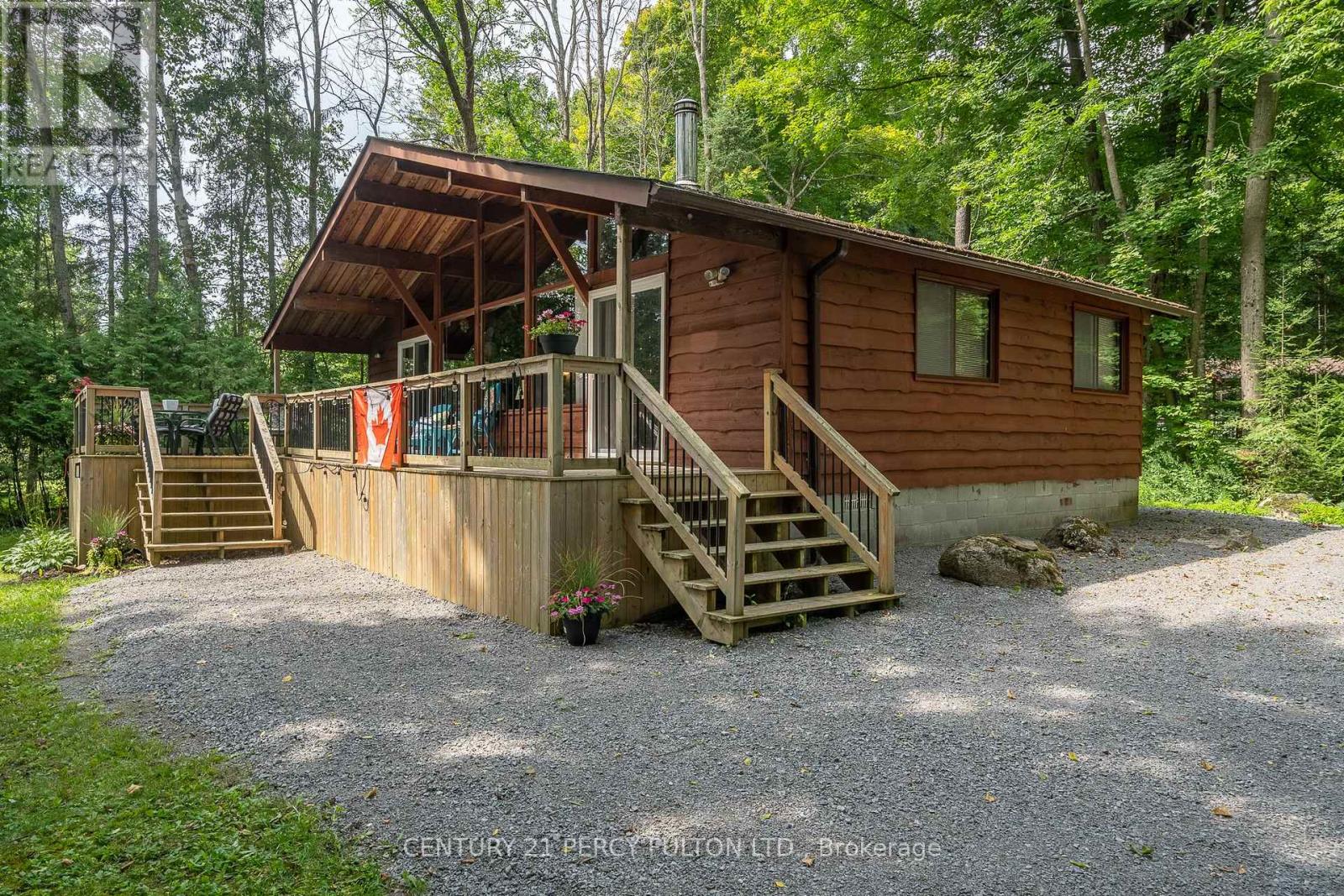 5 CAMELOT PL