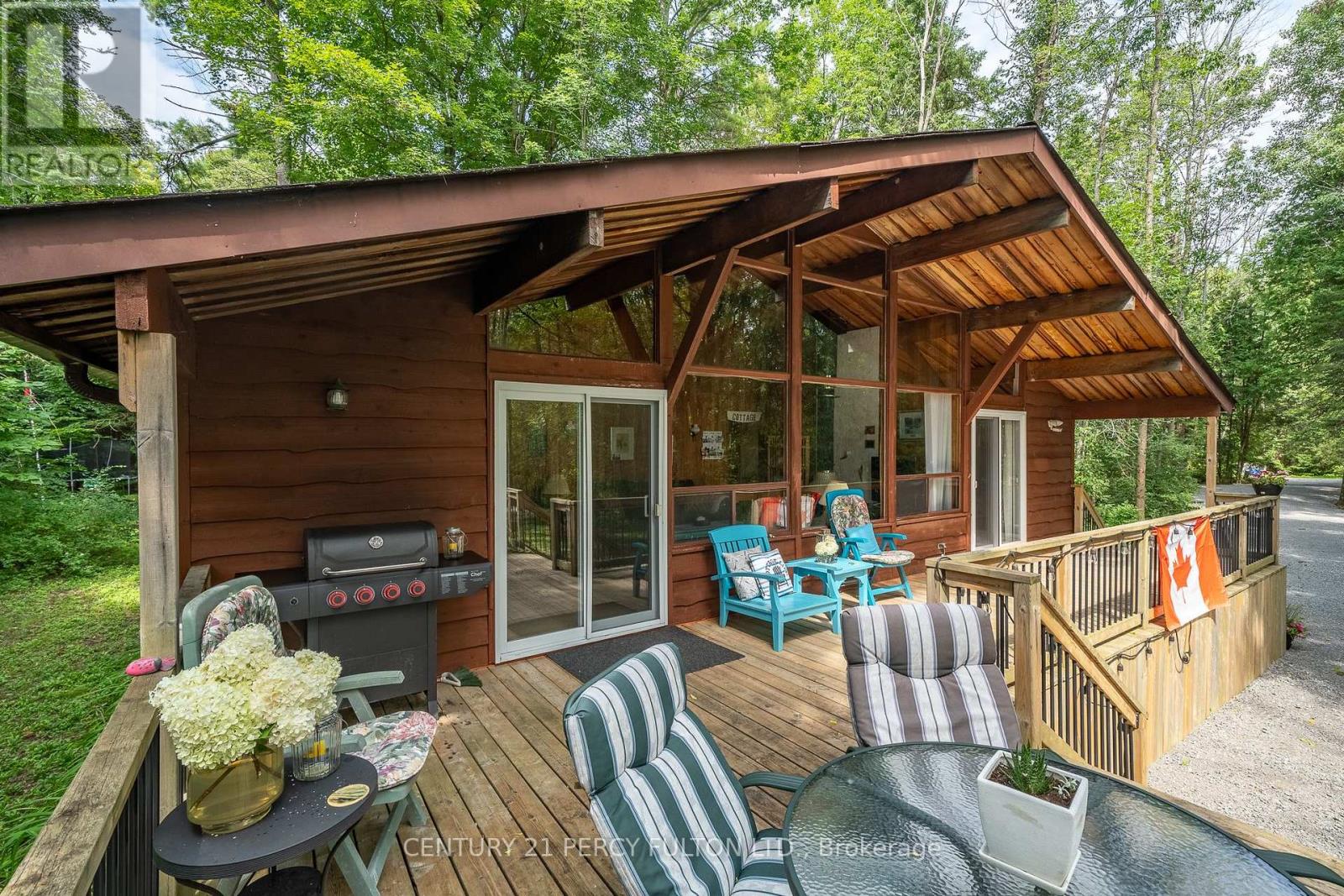 5 CAMELOT PL