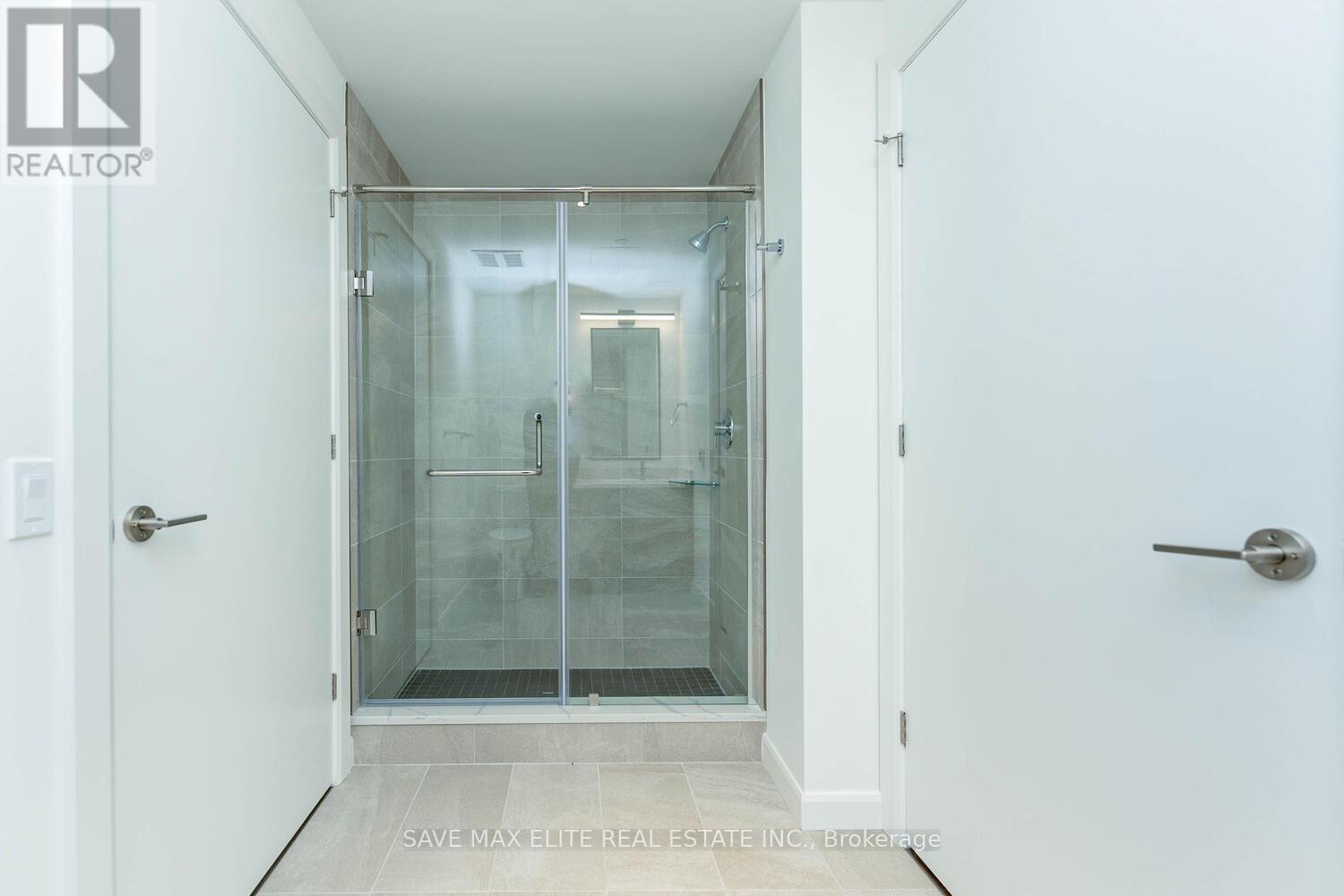 #301 -741 KING ST W, #301