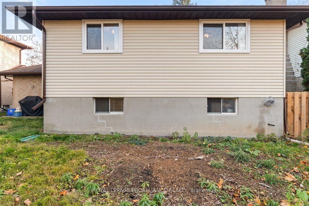 66 BRIMLEY CRT