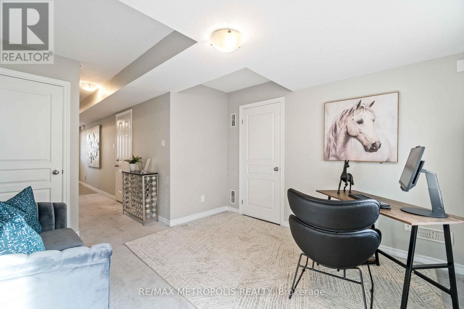 85 MAYLAND TR