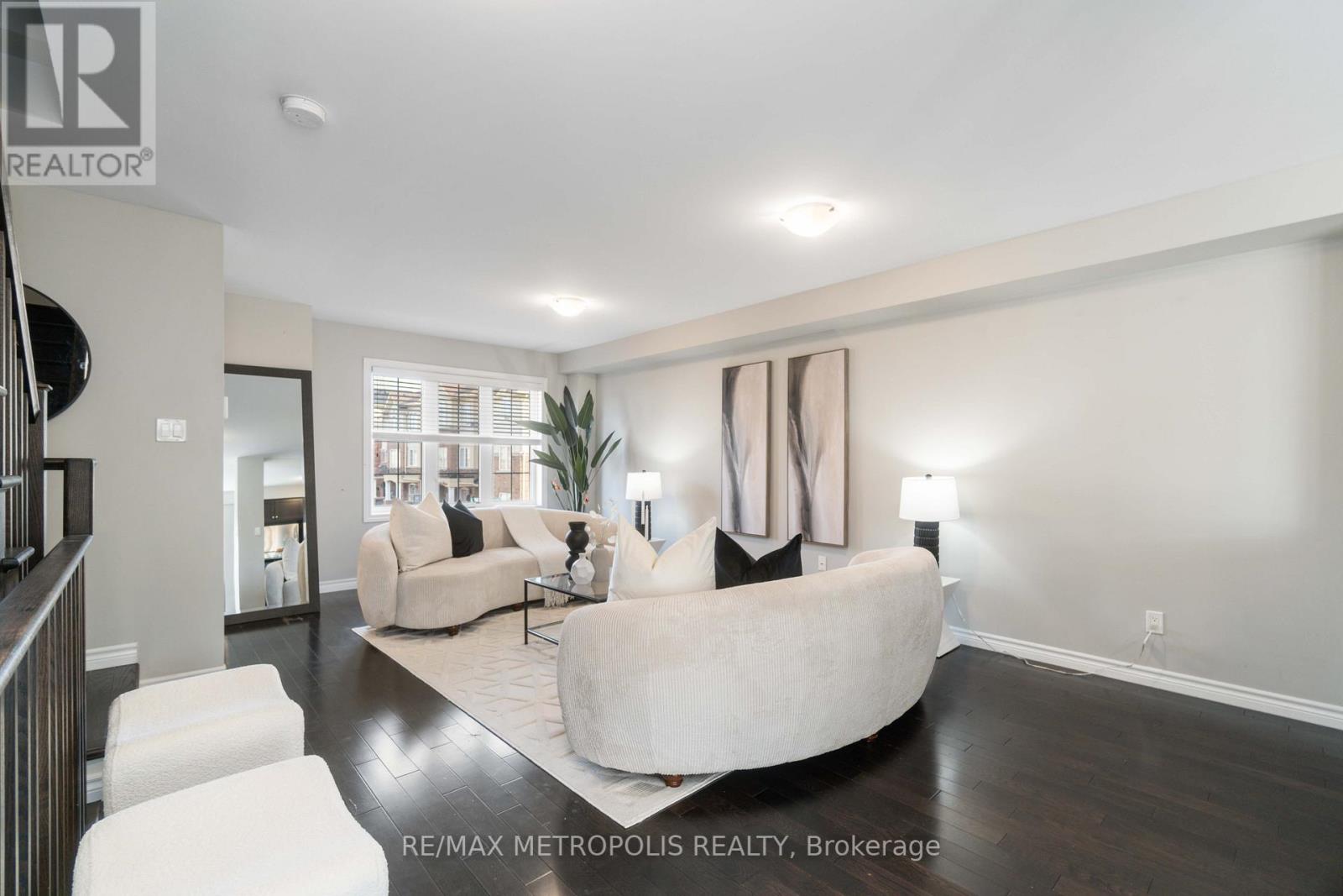 85 MAYLAND TR